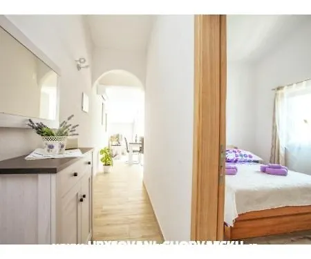 Zeljana Apartament *